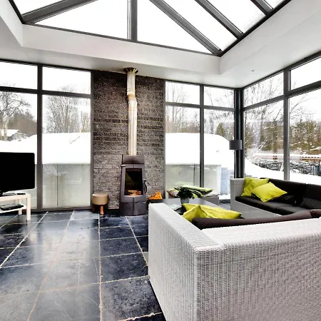 Luxurious Holiday Home In Courtil With Bubble Bath Ferienhaus