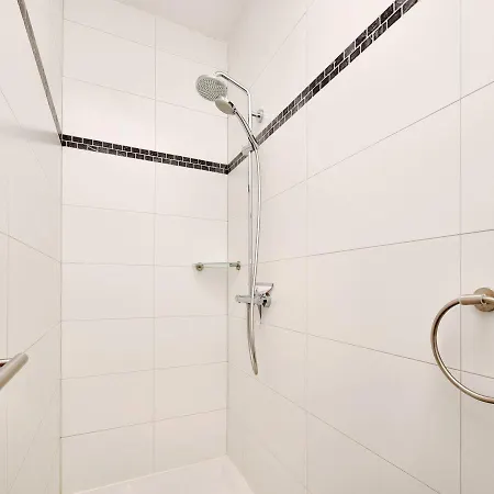 Luxurious Holiday Home In Courtil With Bubble Bath *