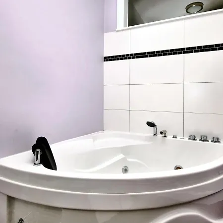 Ferienhaus Luxurious Holiday Home In Courtil With Bubble Bath Courtil
