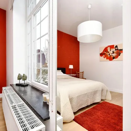 Luxurious Holiday Home In Courtil With Bubble Bath Ferienhaus Courtil